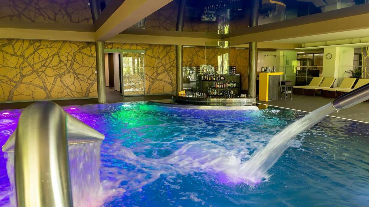 Apartmany A Chalety Horizont Resort Tatranská Lomnica Buitenkant foto